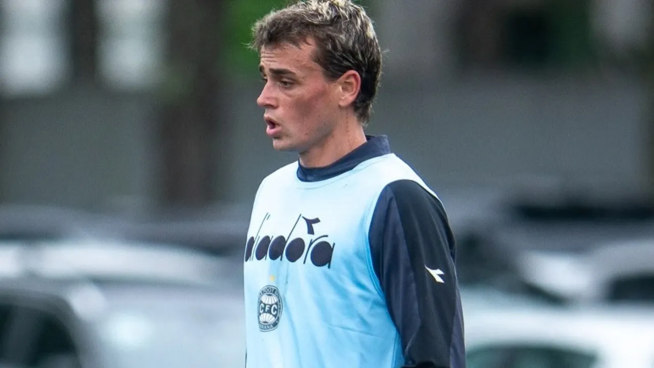 Uruguaio Nicolas Fonseca pode ganhar chance contra o Grêmio.
